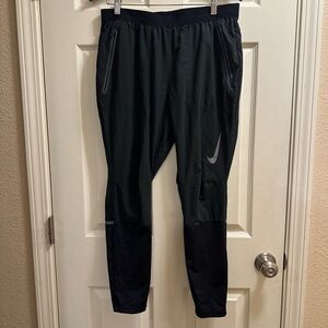 Nike Men's Black Joggers with Gray Accents
